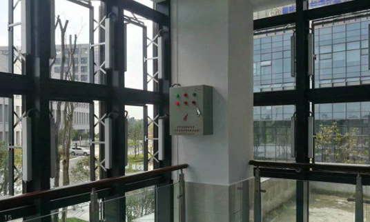 保定消防防火窗是否可以作為排煙窗使用？—— 安全性能與功能需求的權(quán)衡